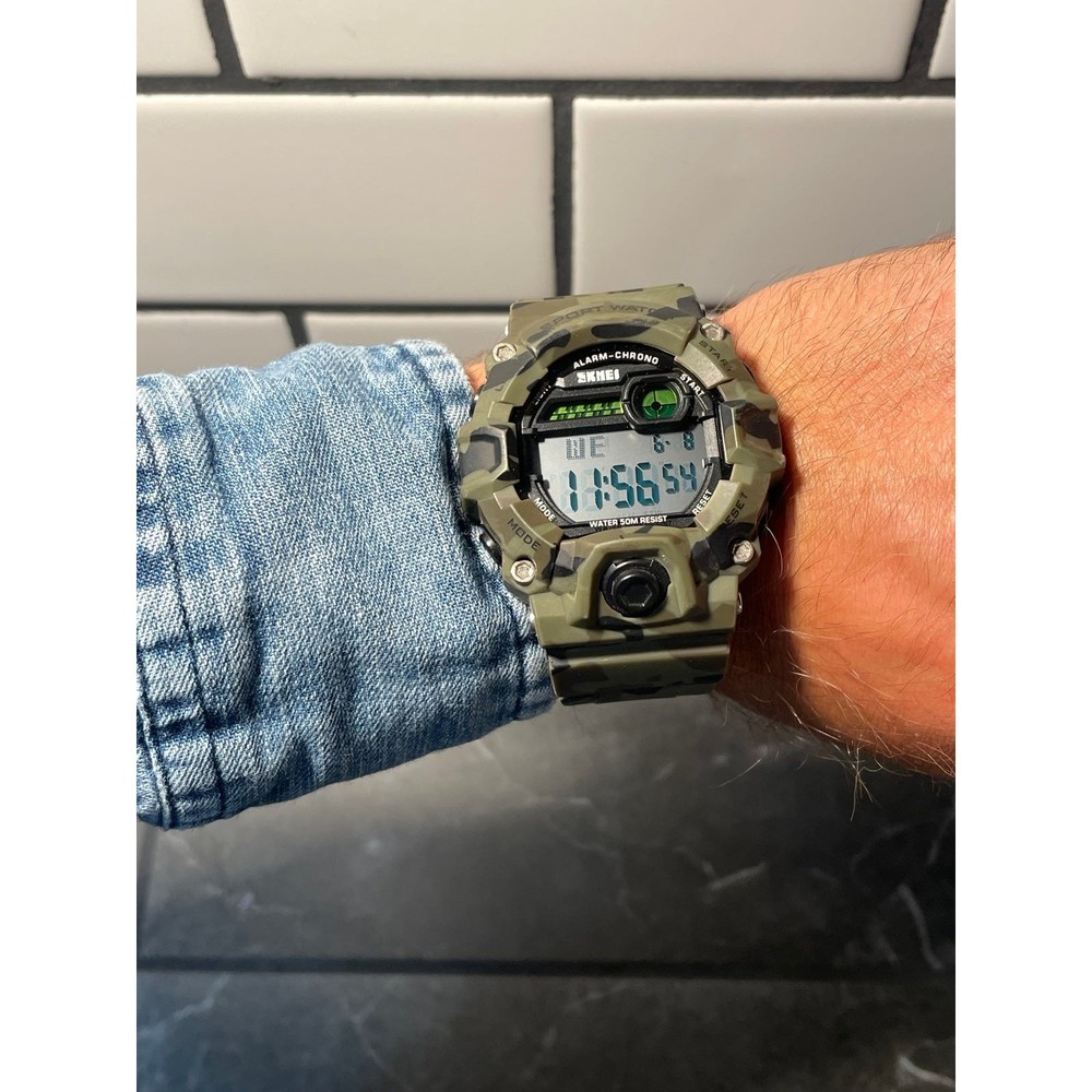Mens Skmei Camo Print Watch - Picture 2 of 4